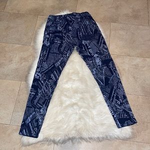 Made in Italy Paper Print Pants